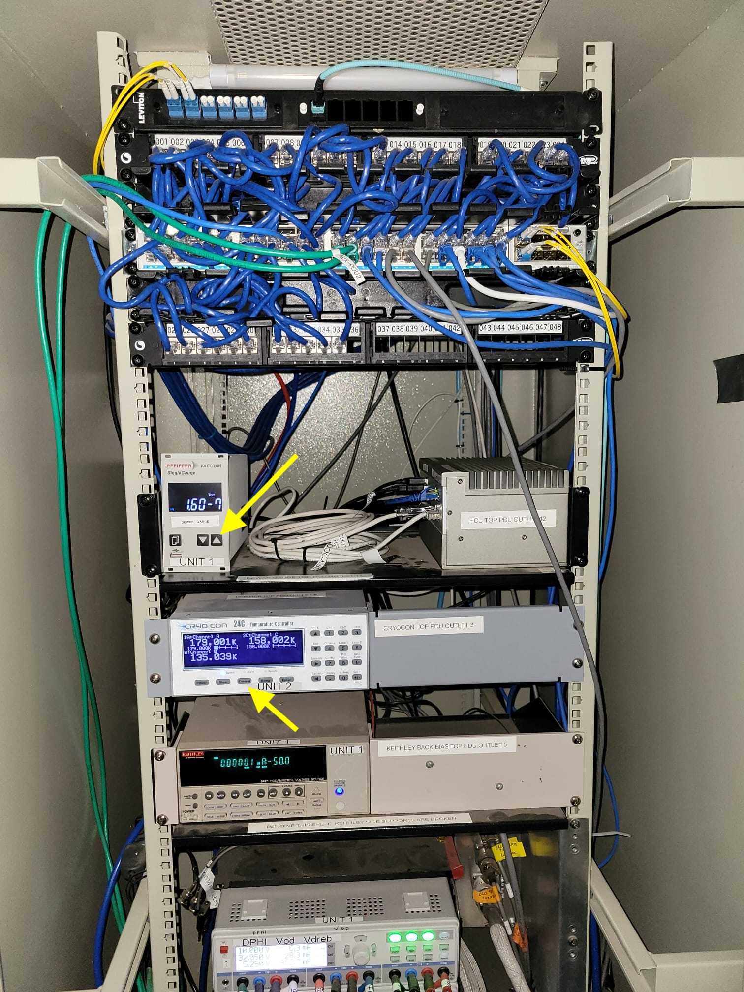 ../../../_images/Electronics_cabinet_inside.jpeg